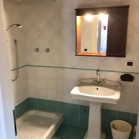 Entire House With Panoramic Views And Use Of Pool Ficulle